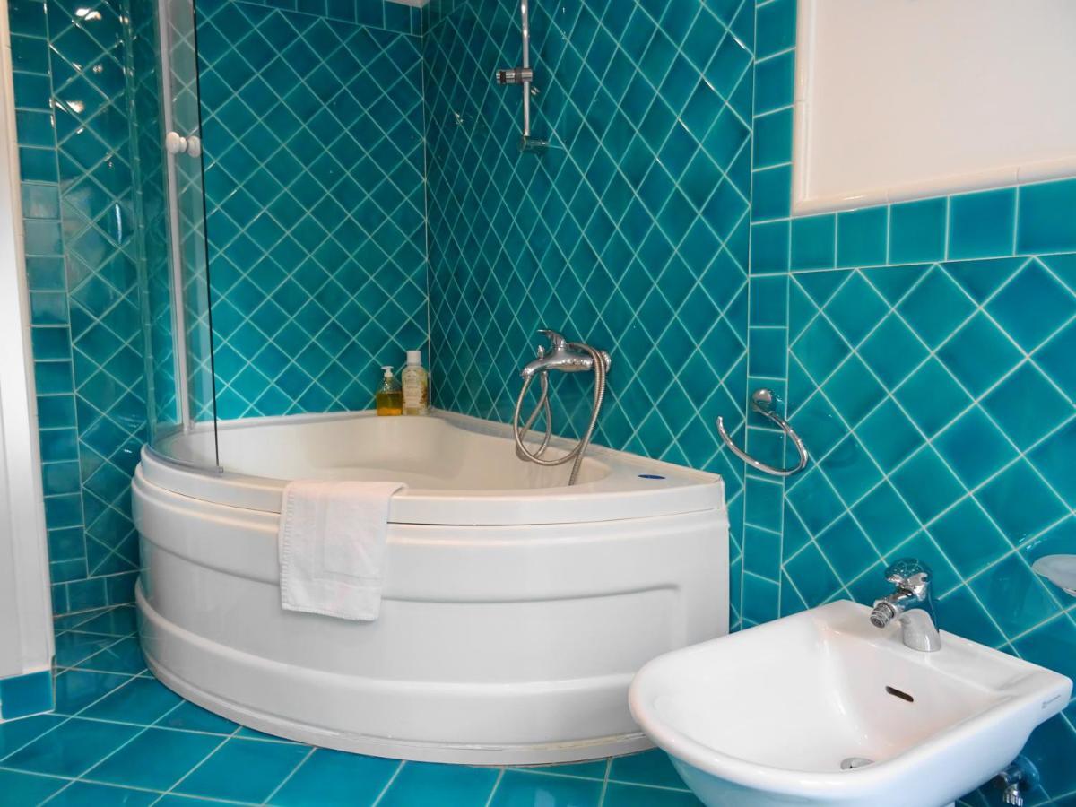 Mezzocannone Holiday House Napoli Ngoại thất bức ảnh